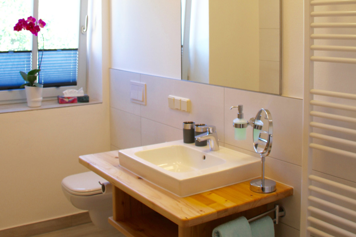 modernes Badezimmer